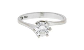 Bucherer, solitaire or gris 750 serti d'un diamant (env. 0.50 ct) taille brillant, doigt 49-9