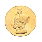 Royaume d'Iran, Mohammad Reza Pahlavi (1941-1979), médaille commémorative de couronnement en or, 196