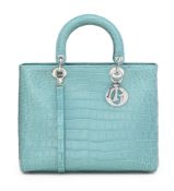 Christian Dior, sac Lady Dior Large en crocodile aqua marine mat, charmes D.I.O.R., bandoulière, hou