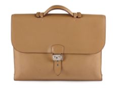 Hermès, sac à dépêches en cuir Togo cannelle, année 2008, à deux soufflets, bouclerie de couleur arg