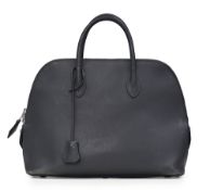 Hermès, sac Bolide 31 en cuir lisse gris, année 2007, tirette et clochette avec 2 clefs - sans caden