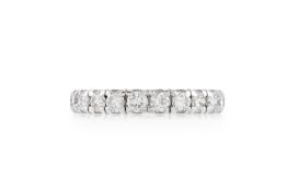 Anneau rivière or gris 750 serti de diamants taille brillant, doigt 52-12