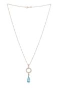 Pendentif or gris 750 à motif géométrique serti de diamants taille brillant et retenant une aigue-ma
