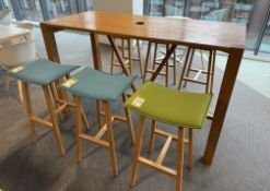 Oak high Meeting/Breakout Bench, 1800mm x 800mm x 1070mm, with 6 oak framed and upholstered