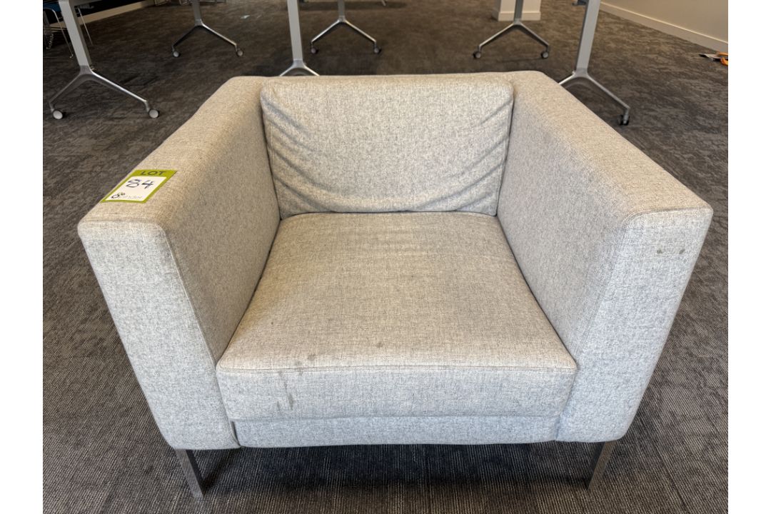 Upholstered Meeting Chair, grey (location in building: sixth floor room explorer) - Image 1 of 3