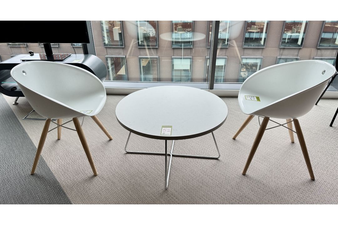 Orangebox Elan 06 circular Coffee Table, 800mm diameter x 450mm, white, with chrome legs and 2 - Image 1 of 4