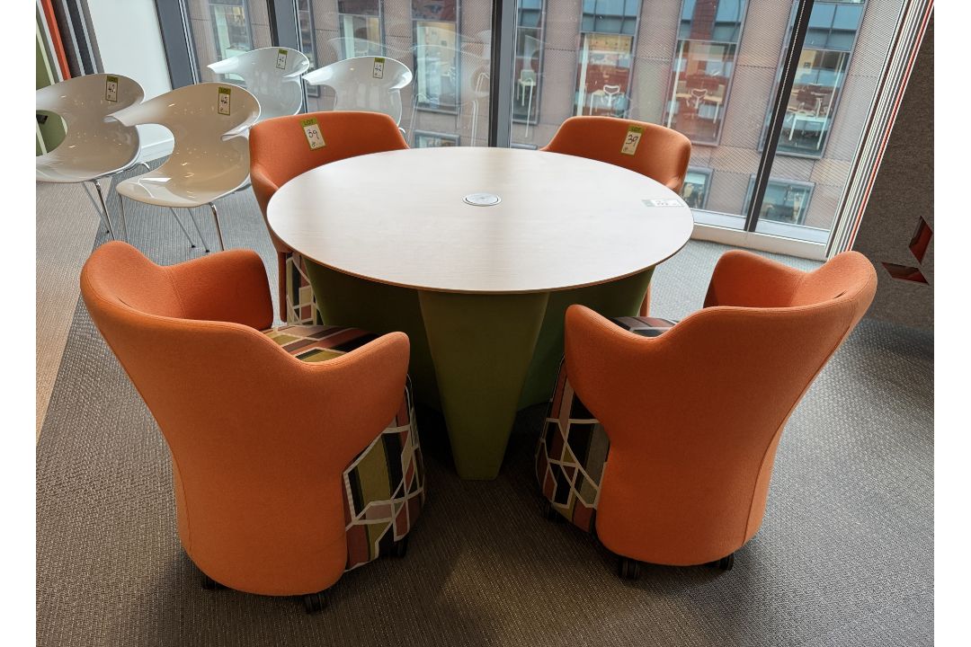 Beech effect circular Meeting Table, 1200mm diameter x 700mm, with upholstered base and 4 - Image 1 of 6