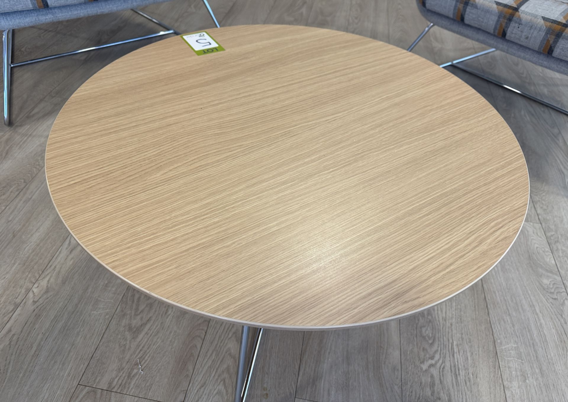 Orangebox Elan 06 circular Coffee Table, 800mm diameter x 450mm, with chrome legs (location in - Image 2 of 3