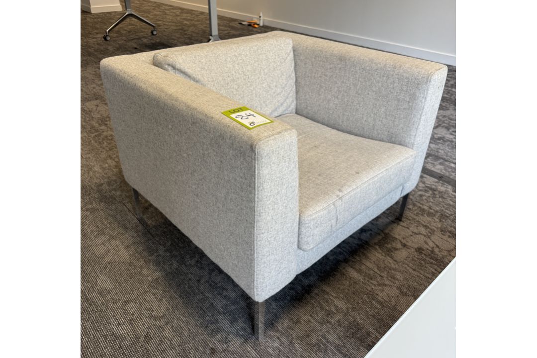 Upholstered Meeting Chair, grey (location in building: sixth floor room explorer) - Image 2 of 3