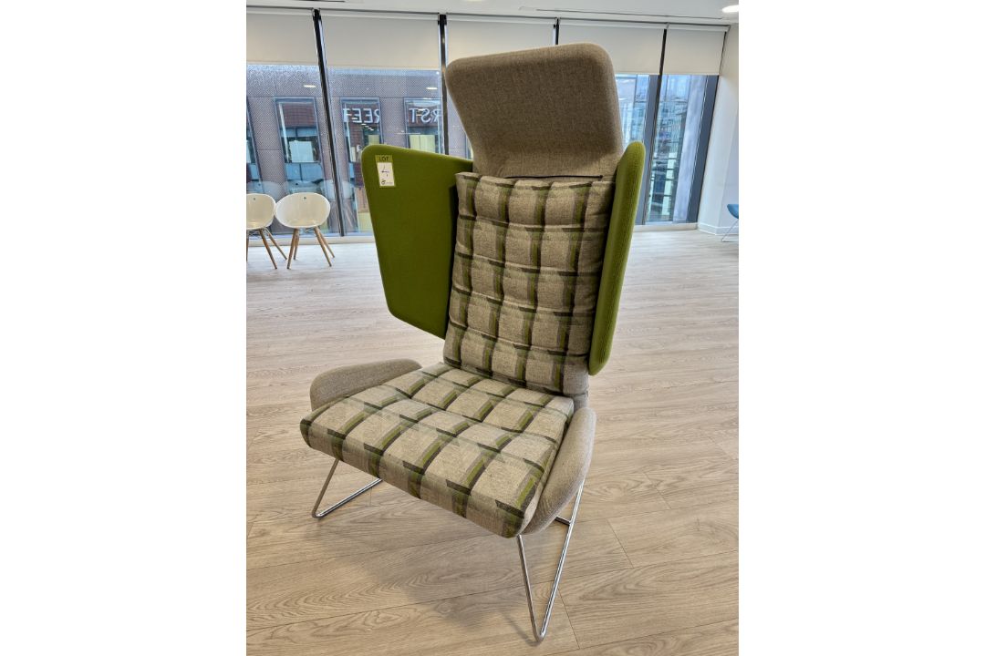 Contemporary upholstered breakout winged Armchair, with chrome legs, green (location in building: - Image 1 of 5
