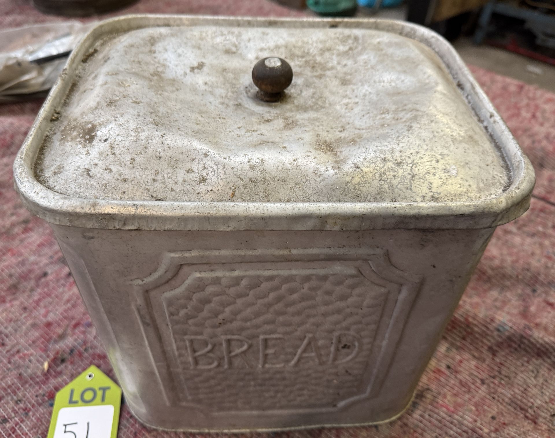 Vintage Bread Bin with lid - Image 2 of 6