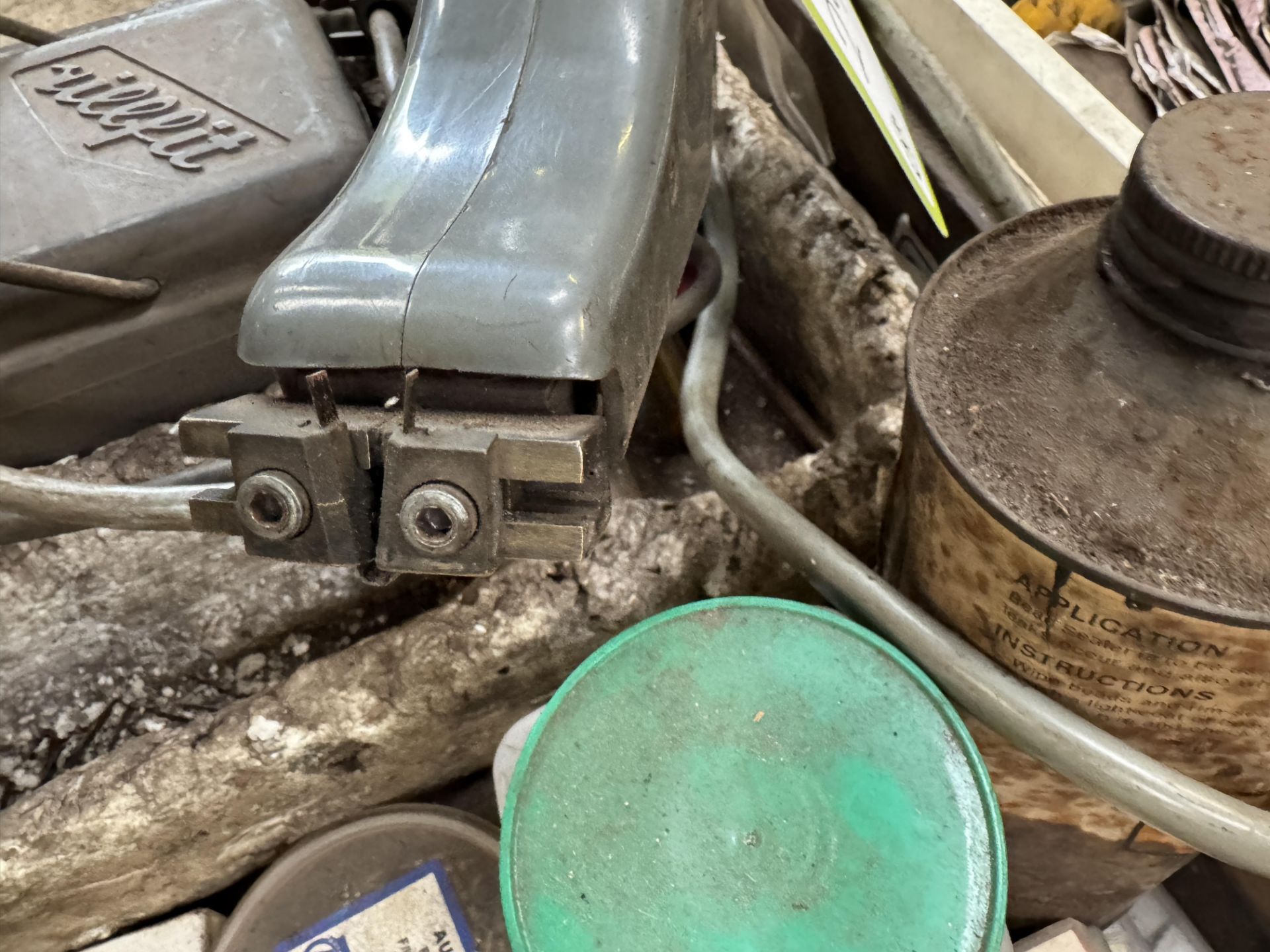 Rillfit R4 Tyre Groover, 240volts, with accessories and tyre, various puncture repair tools and - Image 5 of 10