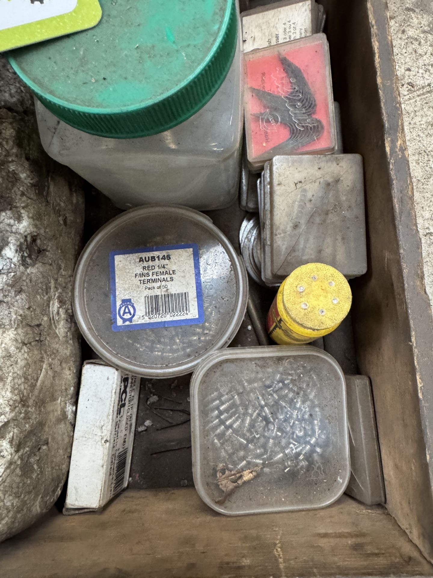 Rillfit R4 Tyre Groover, 240volts, with accessories and tyre, various puncture repair tools and - Image 6 of 10