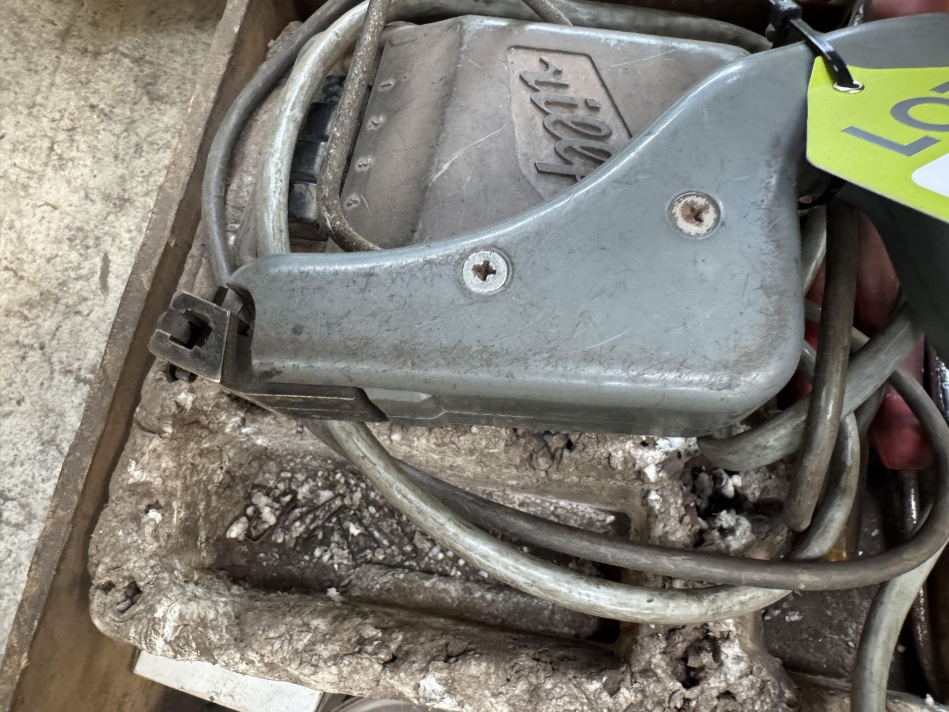 Rillfit R4 Tyre Groover, 240volts, with accessories and tyre, various puncture repair tools and - Image 4 of 10