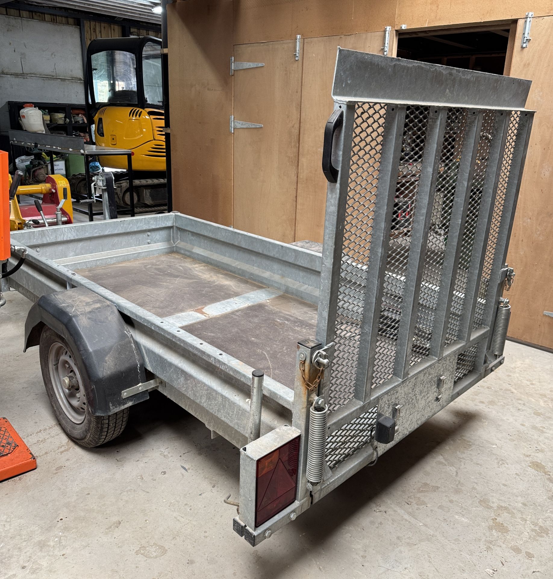Heritage Trailers single axle Plant Trailer, 1500kg capacity, 2450mm x 1220mm bed size, with drop - Image 7 of 13