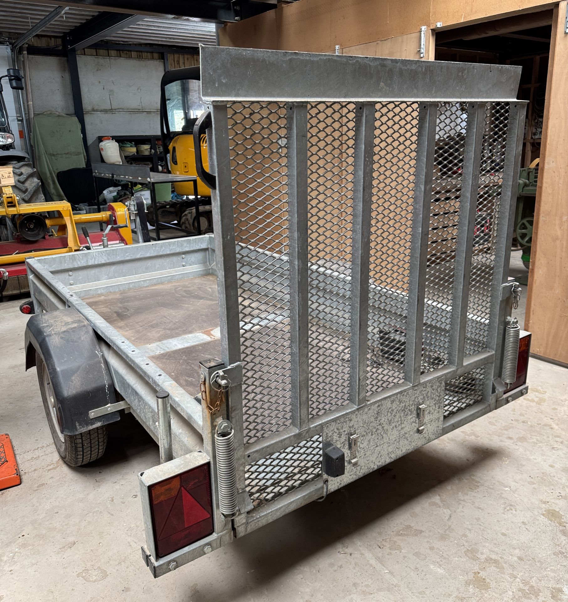 Heritage Trailers single axle Plant Trailer, 1500kg capacity, 2450mm x 1220mm bed size, with drop - Image 6 of 13