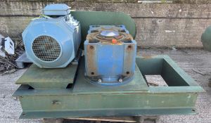 Rossi Motoriduttori frame mounted Mixer, ratio 19:9, with ABB 55kw 4-pole motor (Location: