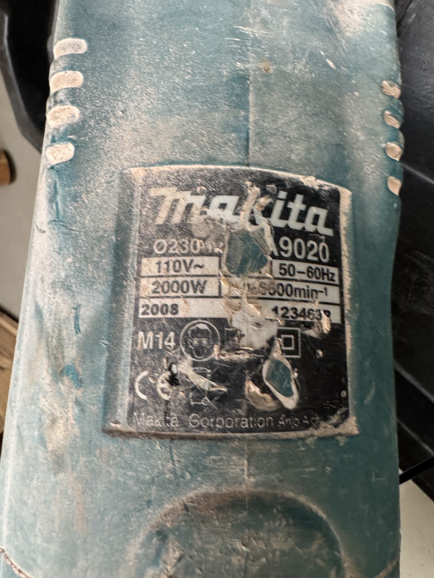 Makita 230ML Angle Grinder, 110volts, with case - Image 4 of 6
