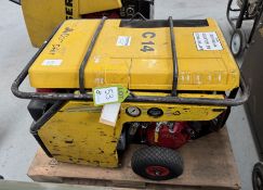 Compair C14 petrol driven mobile Compressor, max working pressure 7bar, 58:06hours, Honda GX630