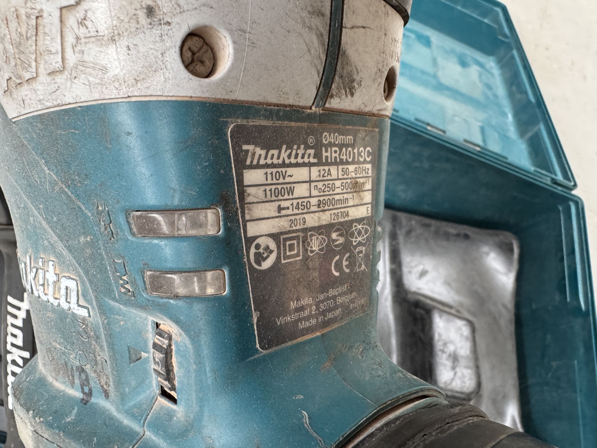 Makita HR4013C Rotary Hammer Drill, 110volts, with case - Image 3 of 6