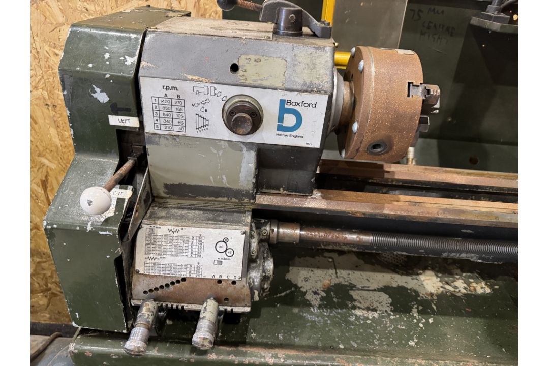 Boxford Lathe, 240volts, with 2 Pratt Burnerd 3-jaw chucks, 4-jaw chuck, multi-tool holder, work - Image 4 of 10