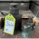 2 Lifting Jacks