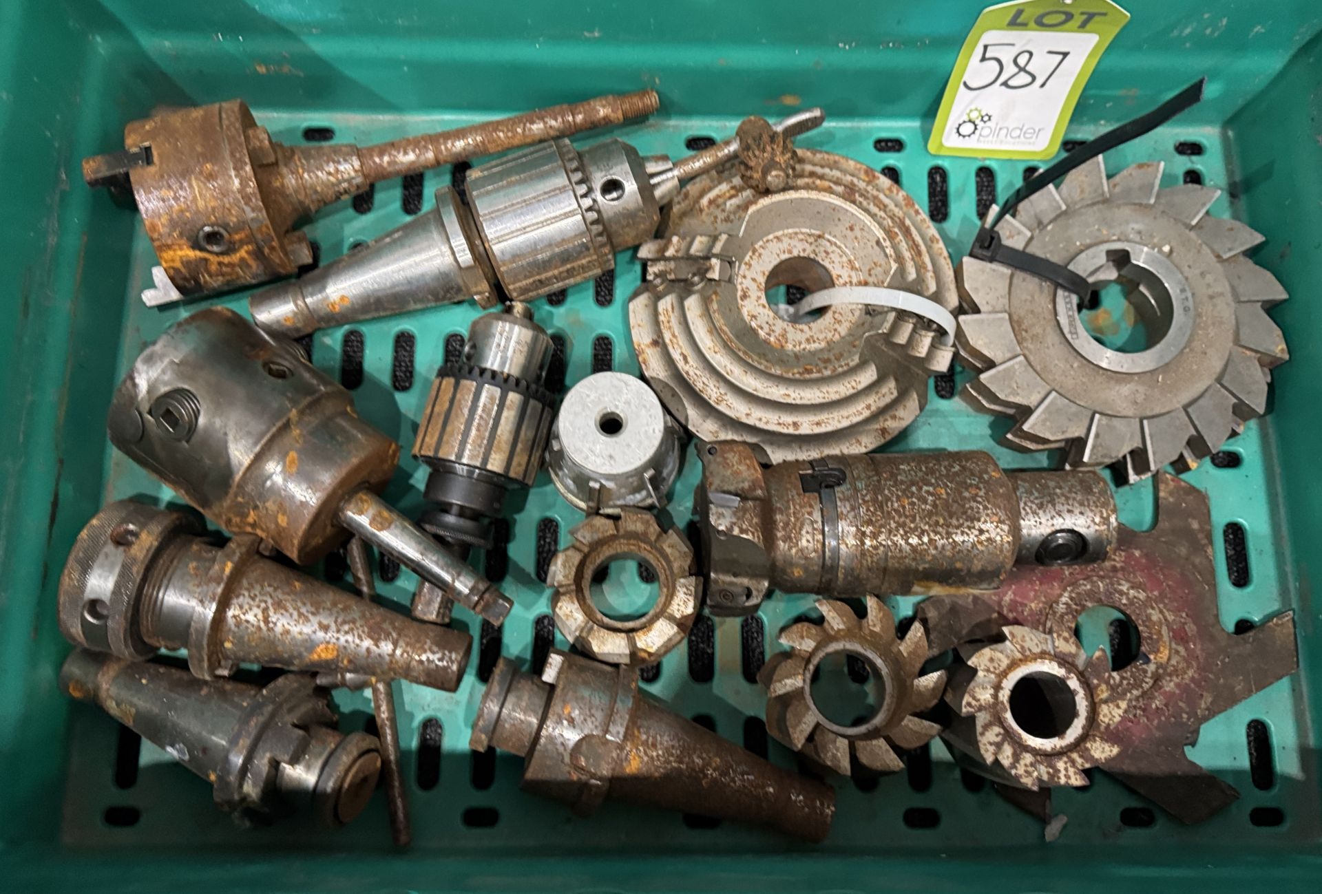 Quantity Tungsten Tipped Lathe Tools, Milling Machine Tools and Centre Chucks, to tray