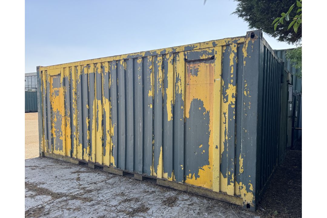 20ft Shipping Container, with racking, cabinets and contents - Image 3 of 4