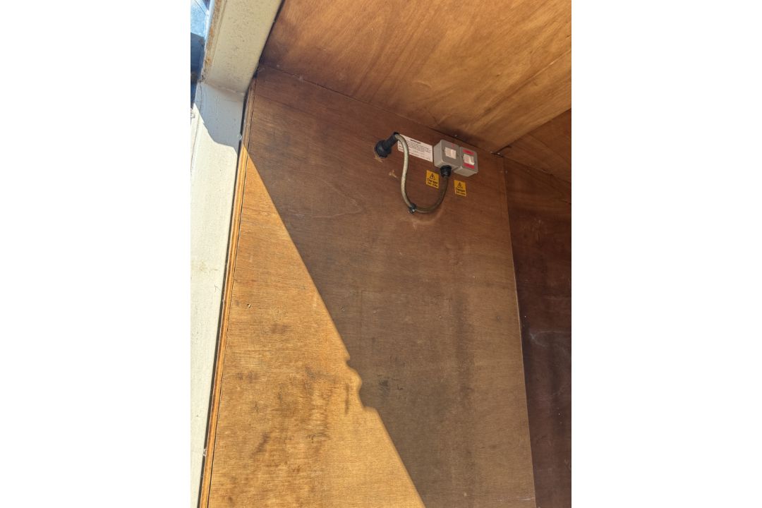 20ft Shipping Container - Image 8 of 11