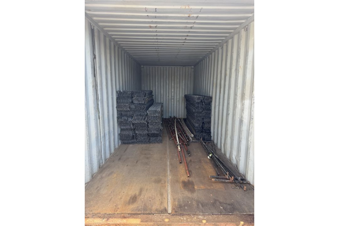 20ft Shipping Container (contents not included) - Image 4 of 7