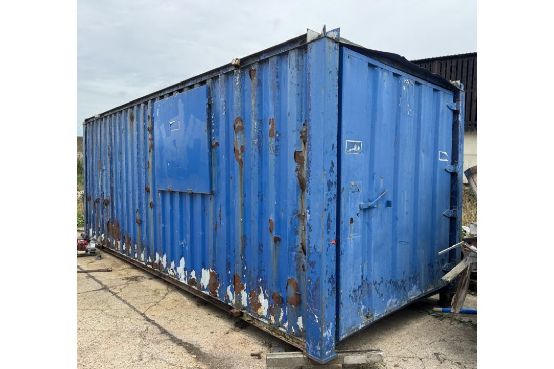 20ft Secure Welfare/Stores Cabin, single door, with fixed racking to 2 sides (please note the - Image 2 of 11