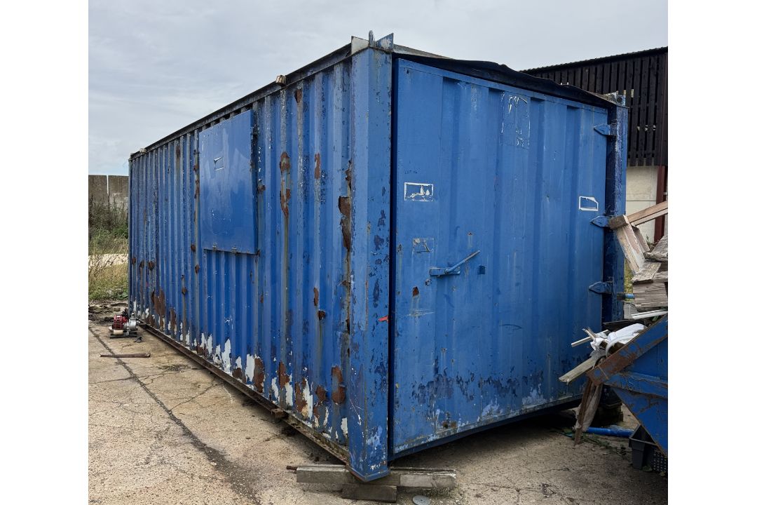 20ft Secure Welfare/Stores Cabin, single door, with fixed racking to 2 sides (please note the - Image 1 of 11