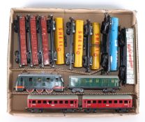 Konvolut Wagen und 1 Lok -  Spur S