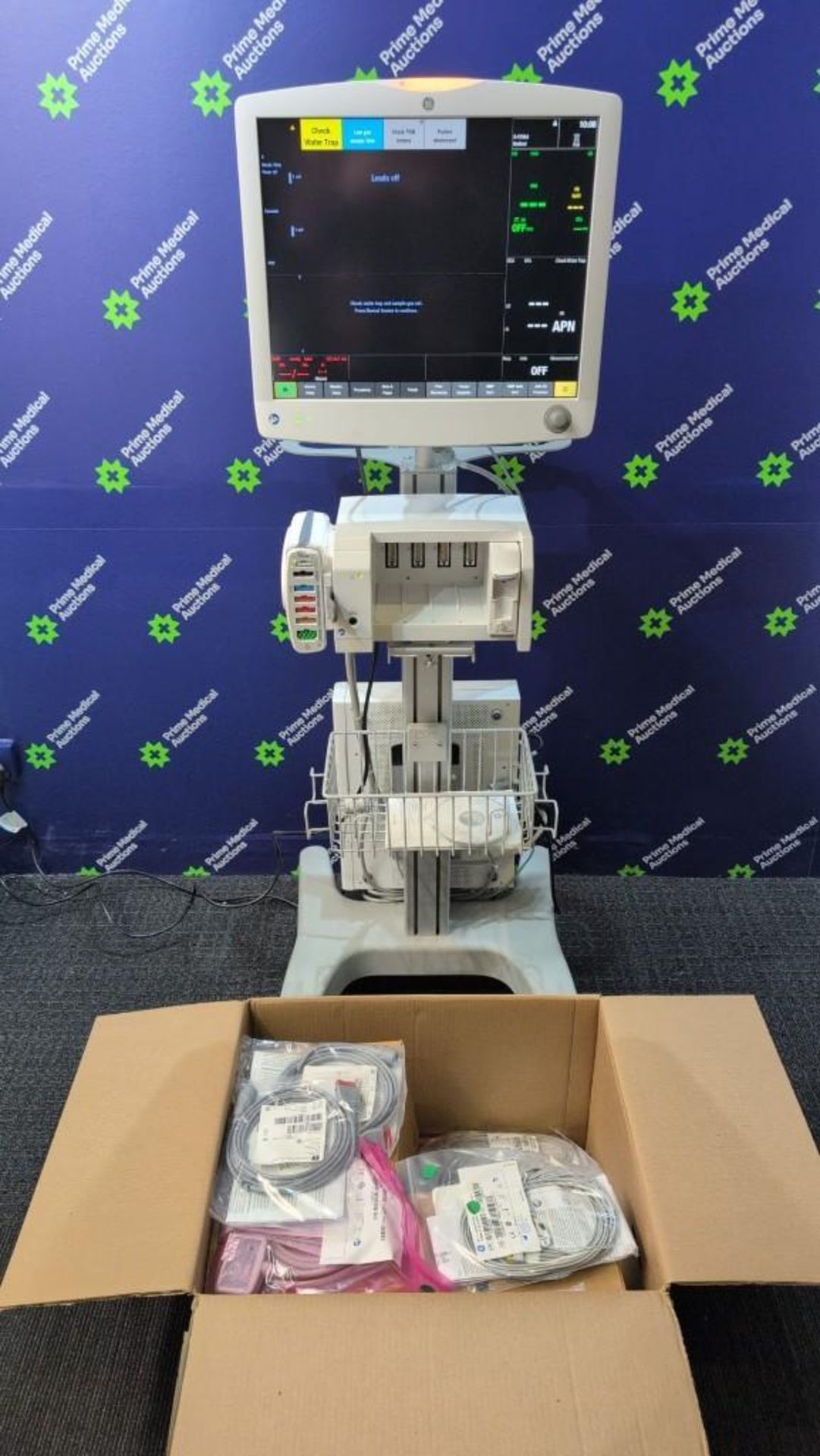 GE Carescape 850 D19KT Patient Monitor on Trolley with 1 x GE REF M1115512 Module Rack, 1 x GE REF 2