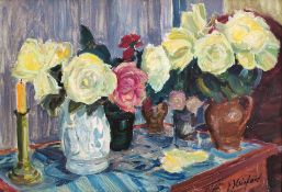 Kliefert, Erich (1893 Berlin – 1994 Stralsund) „Stillleben mit Rosen und Biedermeier-Kerzenhalter“