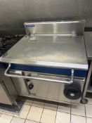 Blue Seal stainless steel manual tipping brat pan gas 89cm x 83cm Note this lot has a lift out