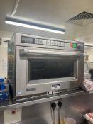 Panasonic Pro11 model NE-1880 commercial microwave oven Note this lot has a lift out charge see