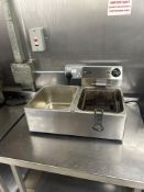 Hendi single tank single basket table top fryer with chip dump 240v Note this lot has a lift out
