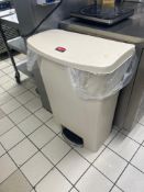 Rubbermaid pedal bin Note this lot has a lift out charge see charges in Important Sale