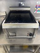 Table top smooth plate griddle 45cm x 56cm, 240v Note this lot has a lift out charge see charges