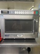Panasonic NE-1853 commercial microwave oven Note this lot has a lift out charge see charges in