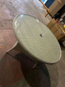 Bramblecrest Set B582 Cherington 140cm Round Table - Nutmeg [ WhsLoc 105 Bay 120 C]