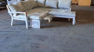 Bramblecrest Set B380 Zurich Square Bar Table & 4 Bar Chairs Notes: Missing 1x Cushion [ WhsLoc