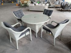 Bramblecrest Set A016 Cherington 120cm Round Table with 4 Chairs - Cloud Notes: Slight Gapping on