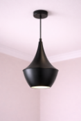 I-Lite Beat-Inspired Matte Black Pendant Lamp This I-Lite Pendant Lamp features a bold, wide