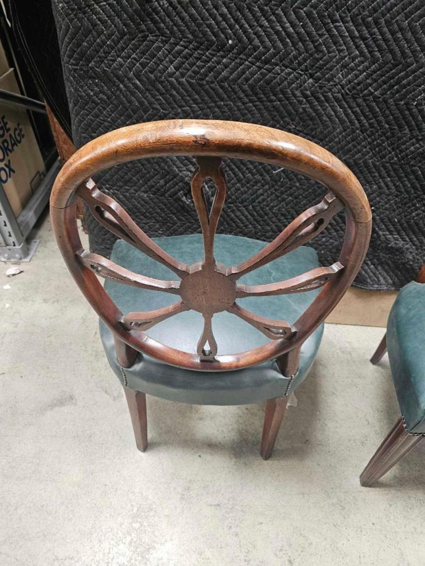 Pair of George III Style Wheelback Chairs A pair of George III style chairs featuring the iconic " - Image 5 of 5