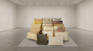 A selection of 17 luxury contemporary and traditional scatter cushions. This curated assortment