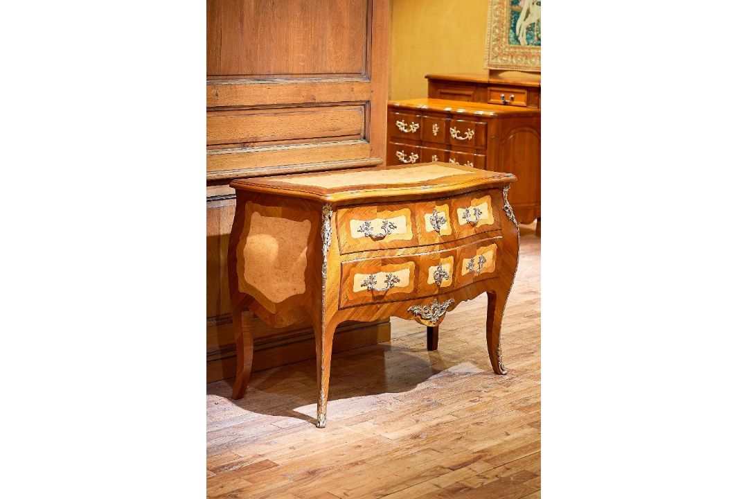 Commode à la Hache, in the Louis XV style, is a quintessential piece reflecting the regional mastery - Image 2 of 2