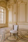 Deroulard Chair Luxurious Deroulard Chair, masterfully crafted with a high-gloss Safairo root veneer