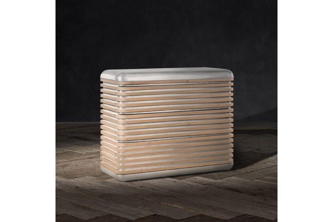 Timothy Oulton Castaway Large Chest in Aluminium Beached (120 x 51cm) is a coastal-inspired luxury - Image 3 of 5